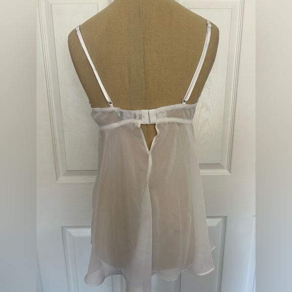 Seductive Wear Slip & Robe - Picture 4 of 16